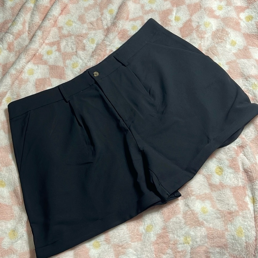 NWT Madden NYC black dress shorts 4X